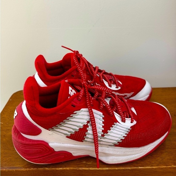 New Balance Red White Men’s TWO WXY v5 Athletic Basketball Sneakers 8.5E Wide - Picture 7 of 10